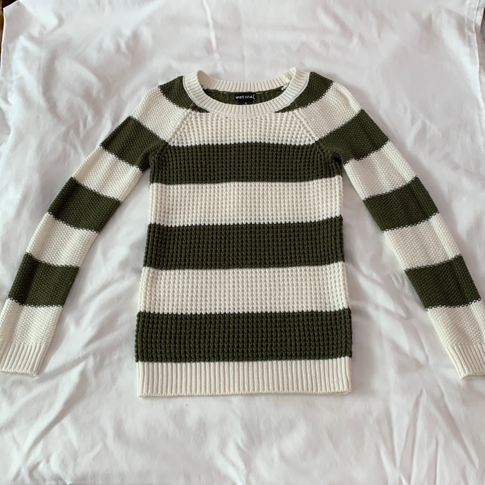 Olive and Cream Wet Seal sweater